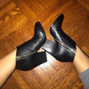 Calvin Klein Ankle Booties